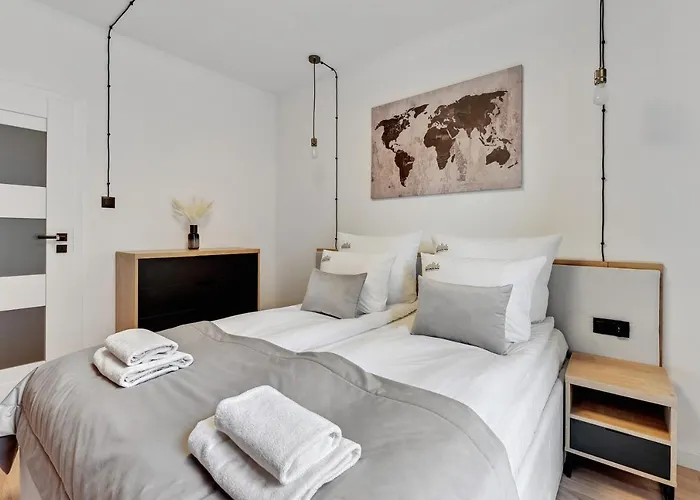 Grano - Pool, Sauna, & Parking By Downtown Апарт-отель 4*