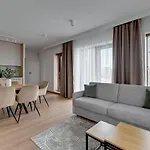 Ξενοδοχείο με διαμερίσματα Grano - Pool, Sauna, & Parking By Downtown