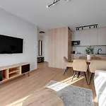 Grano - Pool, Sauna, & Parking By Downtown グダニスク