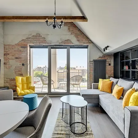 Grano - Pool, Sauna, & Parking By Downtown Apartment