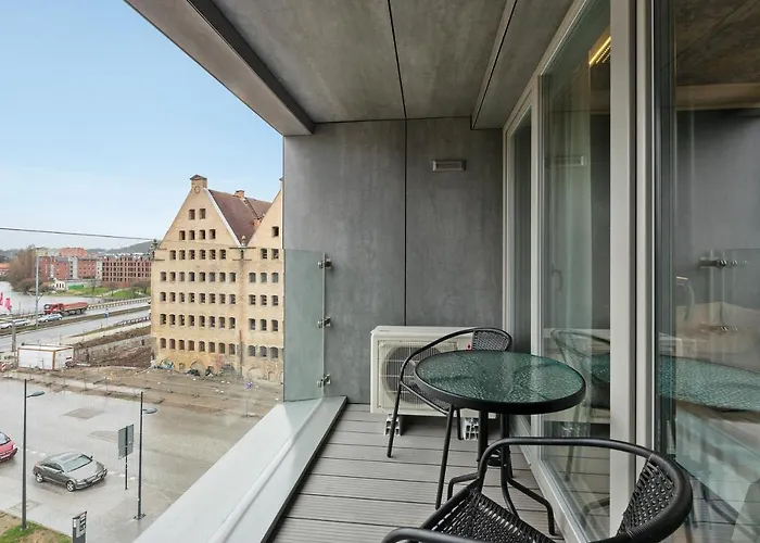 Grano - Pool, Sauna, & Parking By Downtown Lägenhetshotell 4*